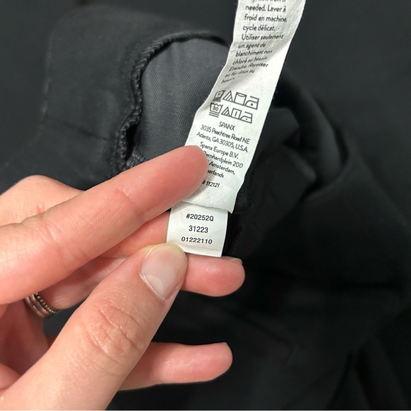 SPANX‎ SPANXsmooth™ PerfectFit Ponte Flare Pant Black Petite - Picture 7 of 12